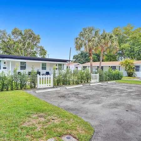 Hallandale Beach Modern Apartment Chic Backyard Exterior foto