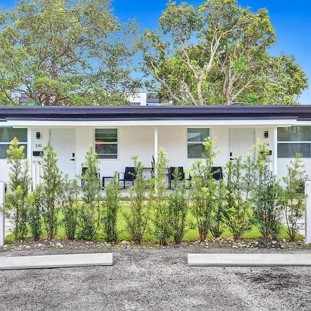 Hallandale Beach Modern Apartment Chic Backyard Exterior foto