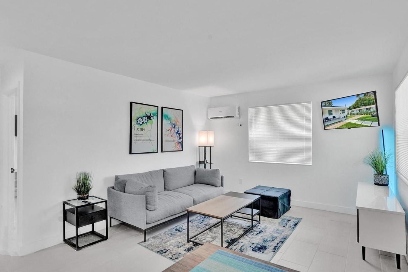 Hallandale Modern Chic Backyard Apartment Hallandale Beach