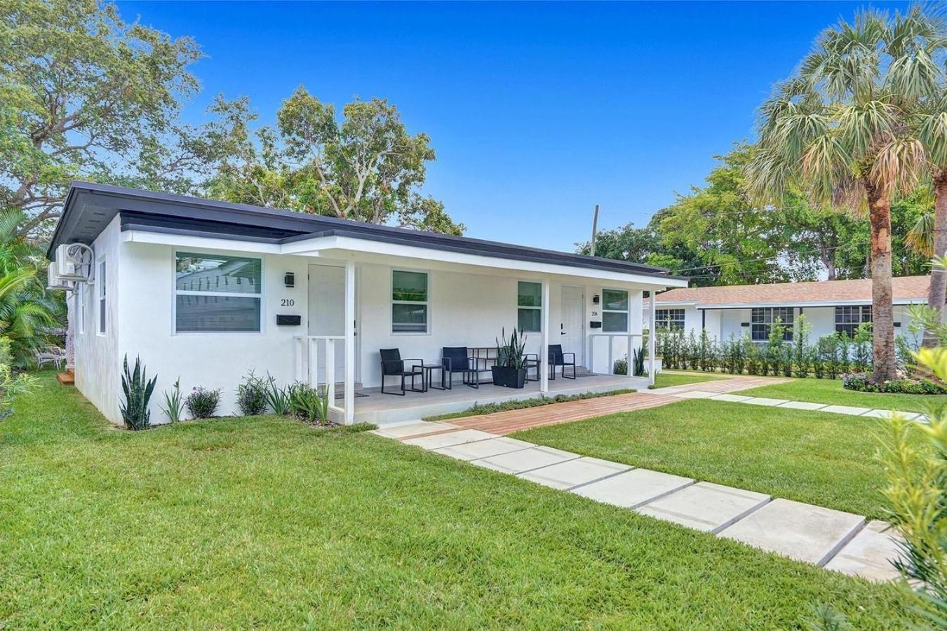 Apartment Hallandale Modern Chic Backyard Hallandale Beach